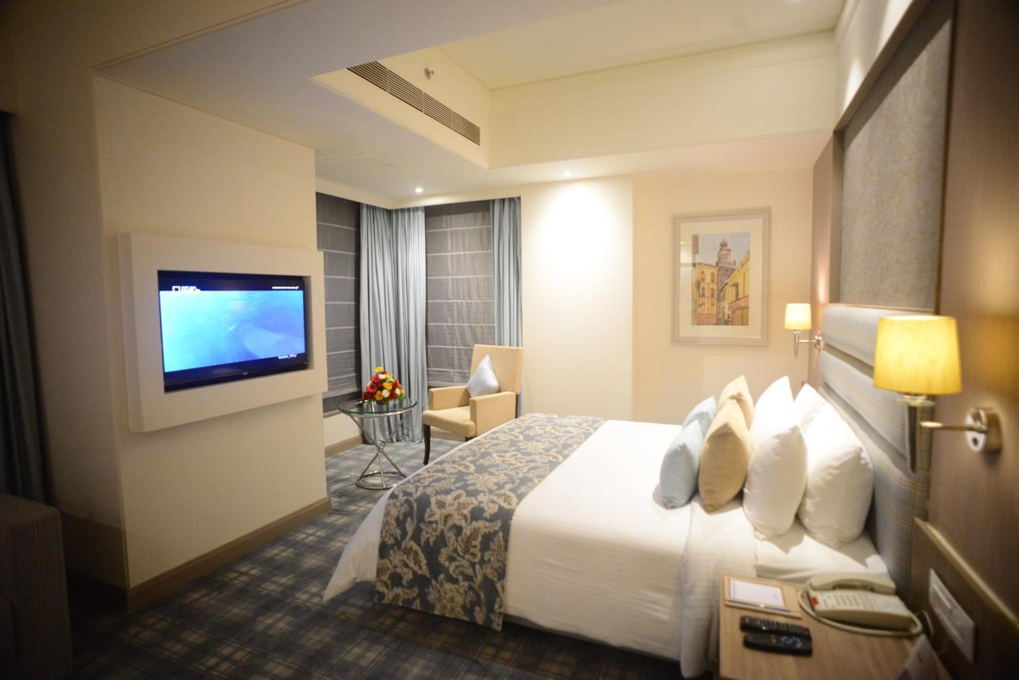 EFCEE Sarovar Portico Bhavnagar Exterior foto